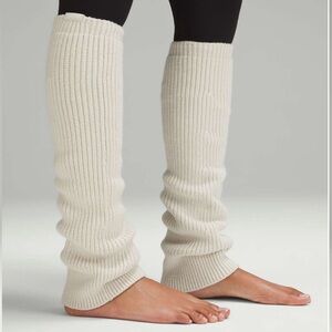 Lululemon Womens Ribbed Knit Merino Wool-Blend Leg Warmer in Bone